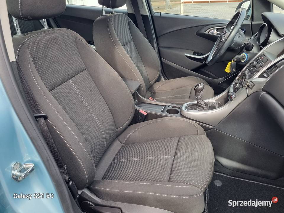 Opel Astra J 14 TURBO 140 nawigacja alufelgi Płońsk