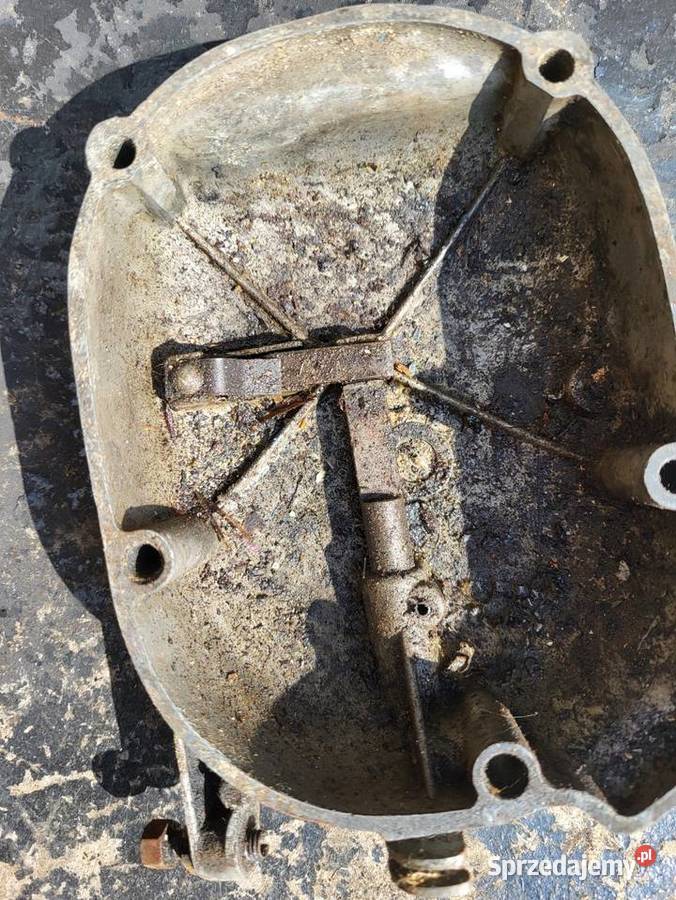 VICTORIA POKRYWA SILNIKA OSŁONA DEKIEL Pokrywy i osłony silnika sprzedam