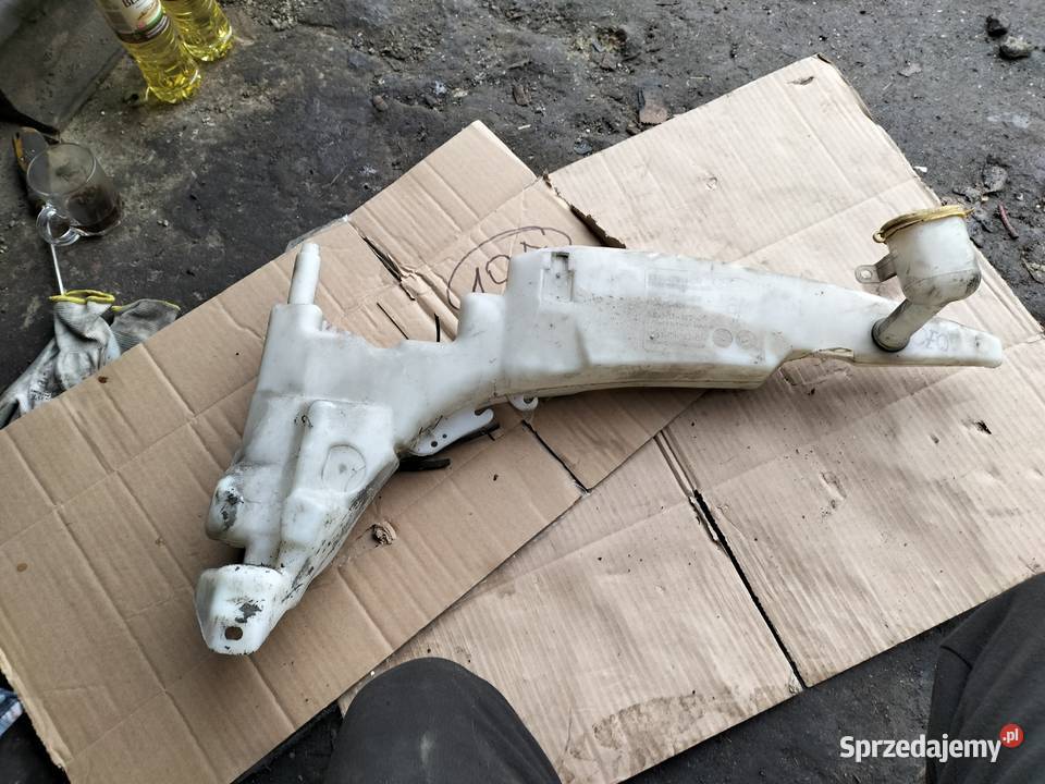 ZBIORNICZEK POMPKA PŁYNU SPRYSKIWACZY FORD FOCUS lubelskie Kamień-Kolonia sprzedam