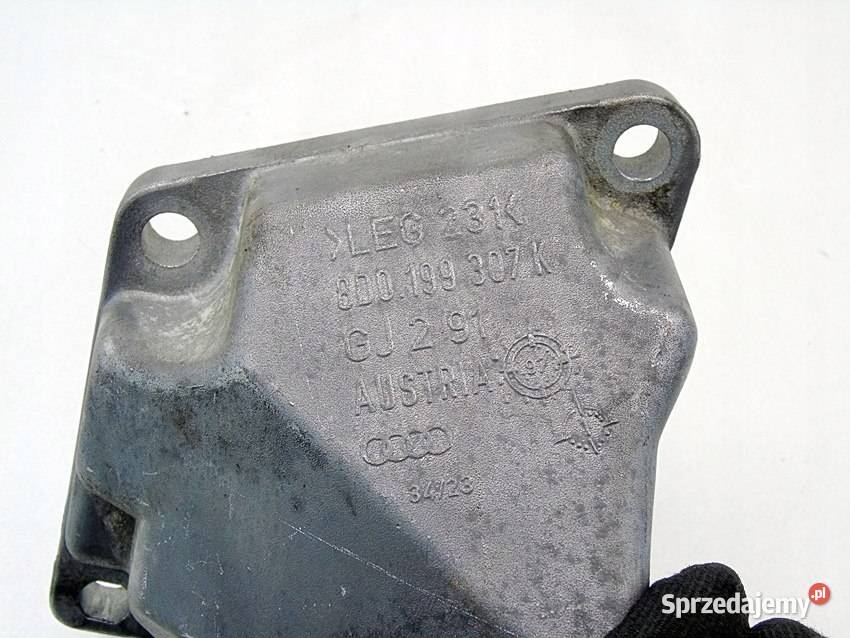 ŁAPA WSPORNIK SILNIKA 30 B V6 AUDI A4 B6 A6 C5 osobowe Sosnowiec