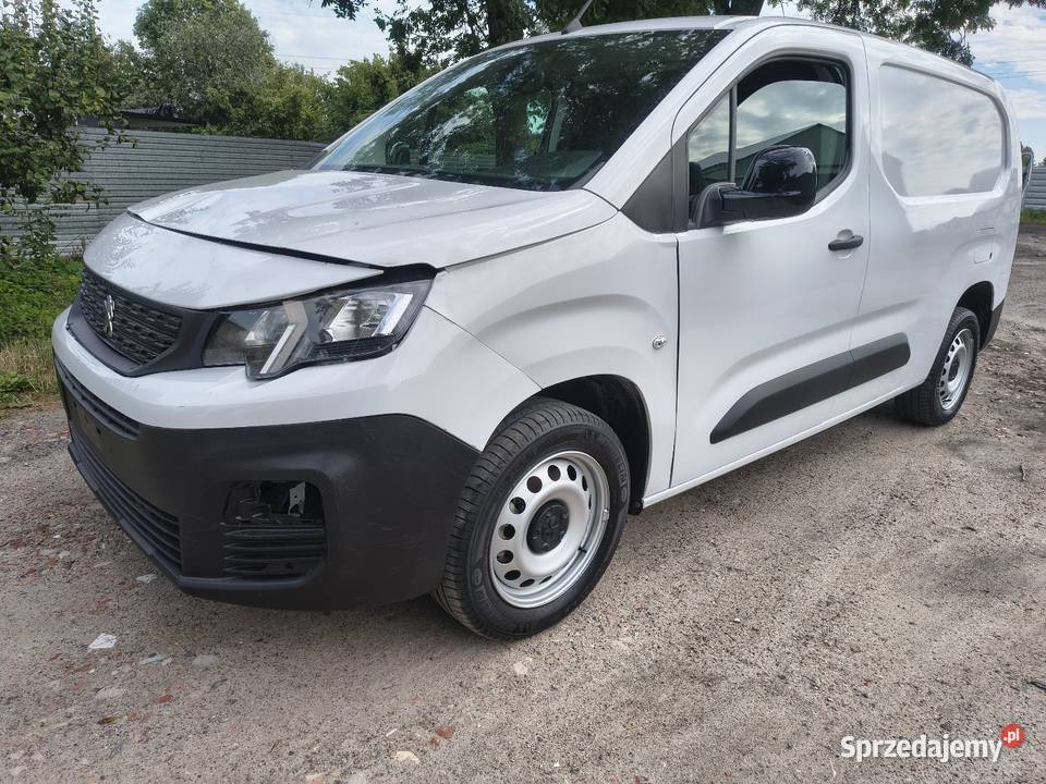 Peugeot Partner Long 2023 17 przebiegu NOWY 130KM Września
