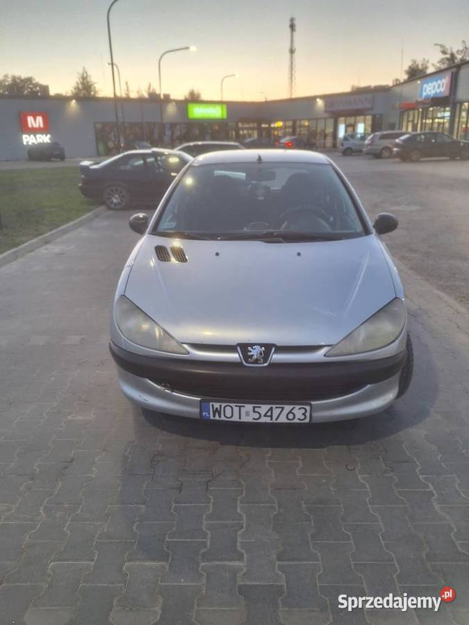 Sprzedam samochód na dojazdy niskie spalanie Łochów sprzedam