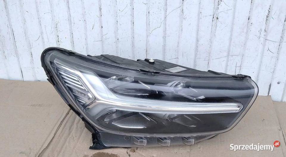 VOLVO XC40 FULL LED MID LAMPA PRAWA Lampy przednie