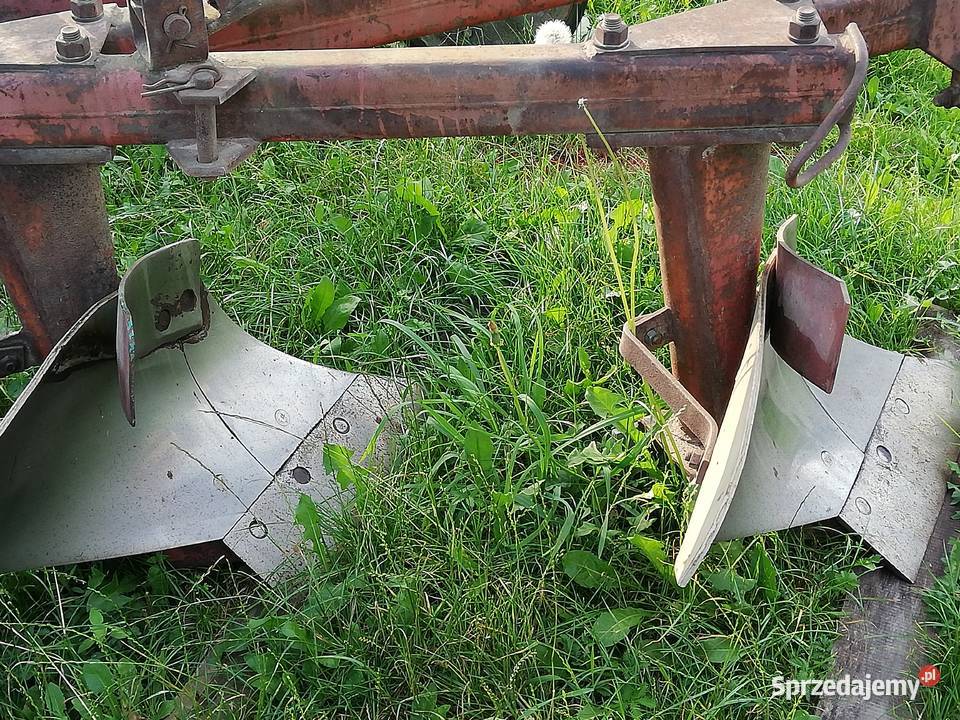 Pług 3skibowy w oryginale odkładnie półśrubowe nieuszkodzony Maziarze Stare sprzedam