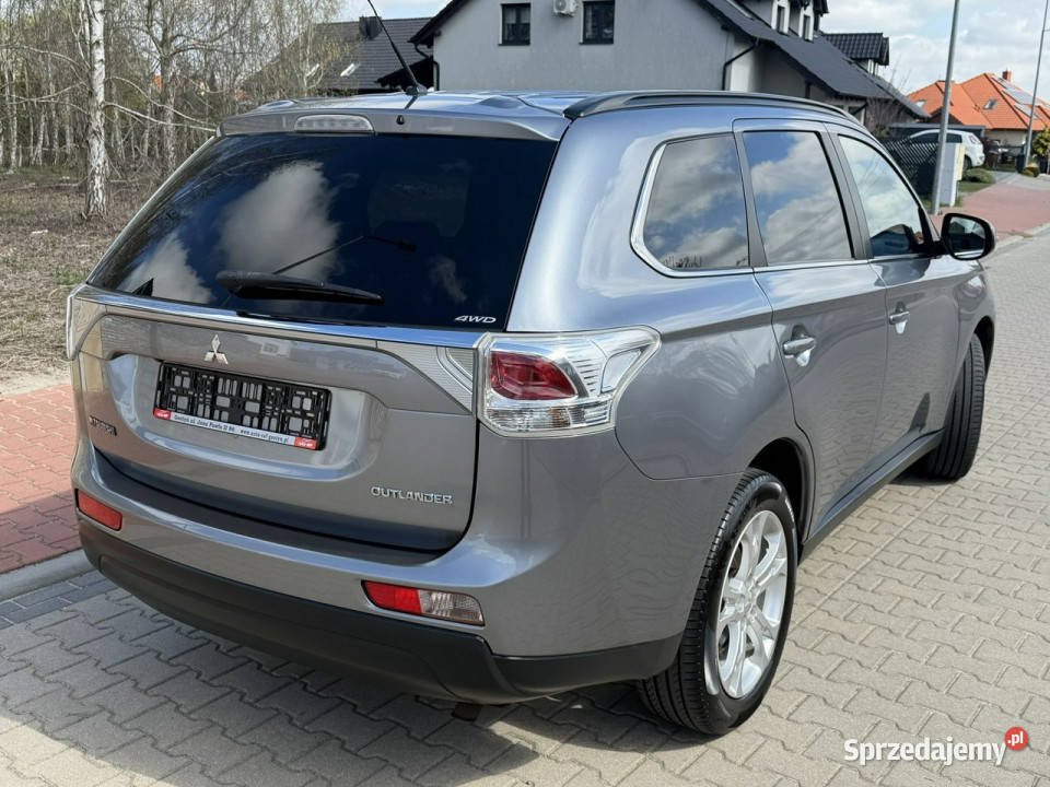 Mitsubishi Outlander Mitsubishi Outlander 22 szary