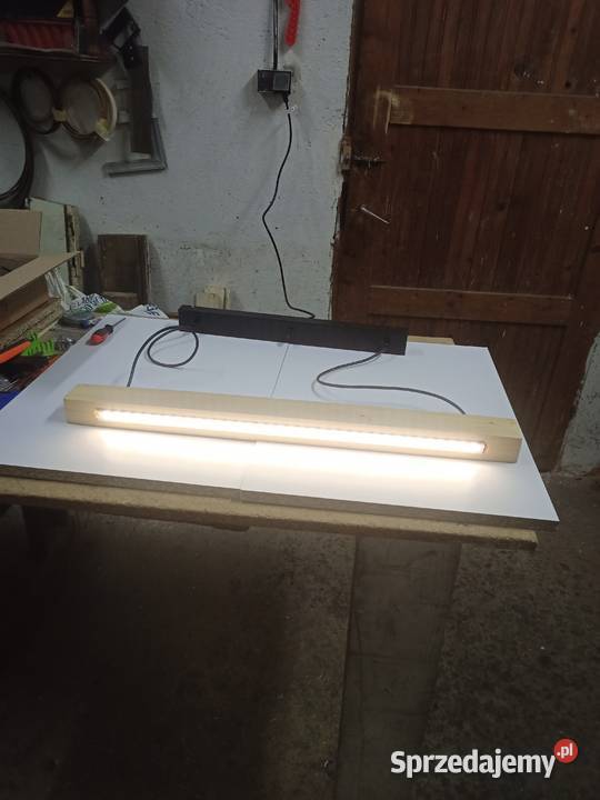 Drewniana lampa wisząca sufitowa LED warm white podkarpackie