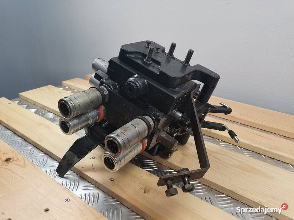Case IH MX Rozdzielacz hydrauliczny wielkopolskie Wilkowo sprzedam