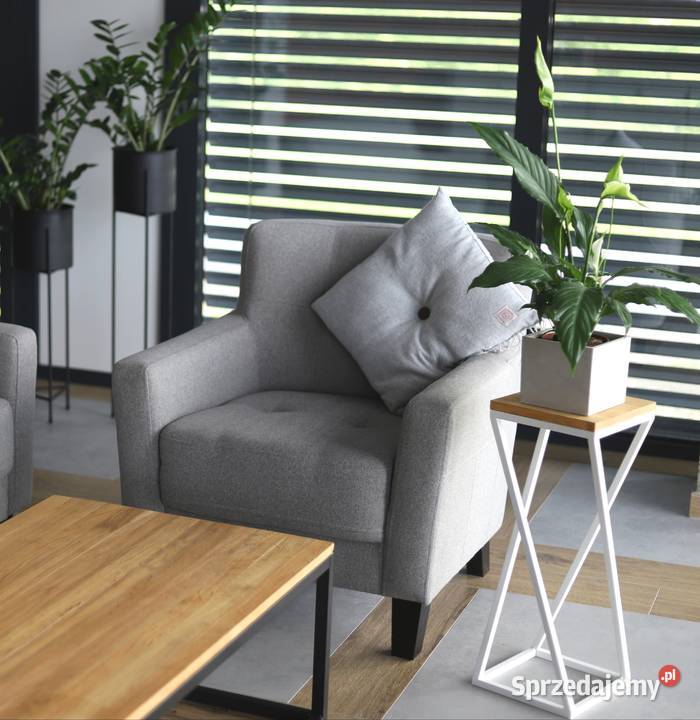 Kwietnik Metalowy Stojący Stojak na kwiaty 60 Sobienie-Jeziory sprzedam