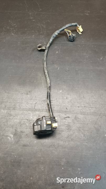 Włącznik przełącznik świateł klaksonu części Gołaczewy sprzedam