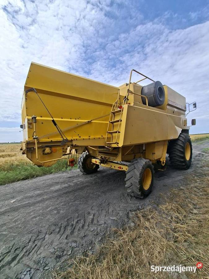 Kombajn holland tx 34 gotowy do sezonu Czujniki strat ziarna Faszcze