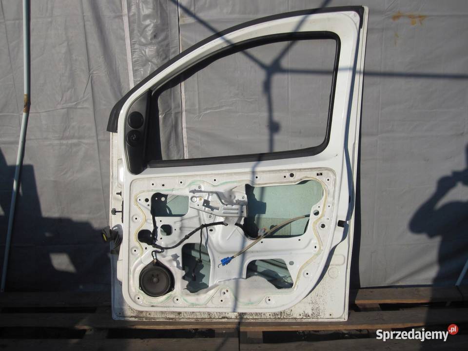 PEUGEOT BIPPER 12r drzwi prawy przód
