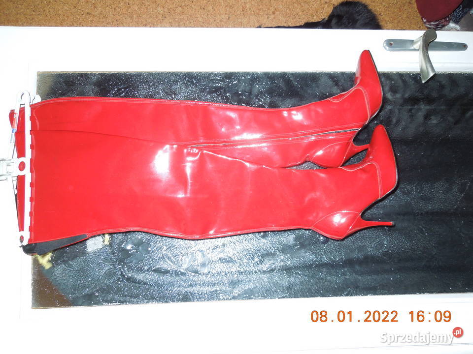 kozaki kolano Częstochowa