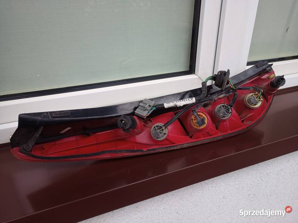 Ford Mondeo MK3 III kombi lampa tył tylna prawa Sieradz
