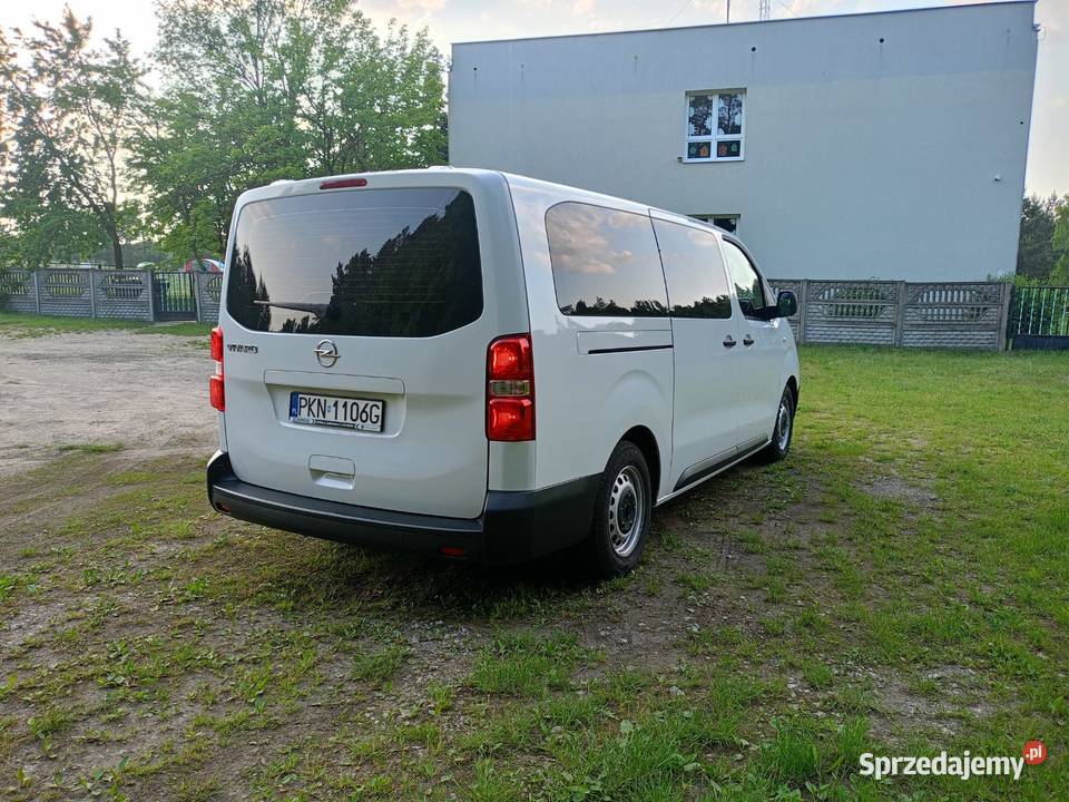 Opel Vivaro wersja long 9 osób Konin