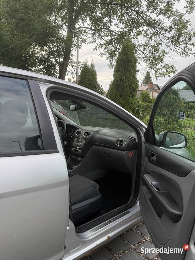 Ford Focus Mk2 GHIA 16 Benzyna 2008 r Zielona Góra