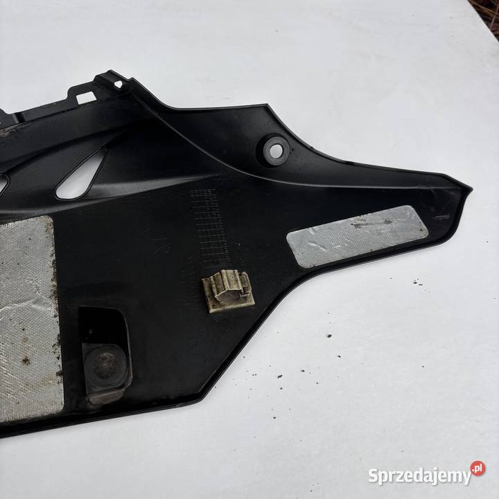 OWIEWKA OSŁONA PŁUG PRAWY SUZUKI GSXR GSXR 1000 Radom
