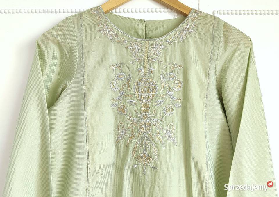 Indyjski komplet M 38 zielony złoty haftowany Odzież damska zachodniopomorskie