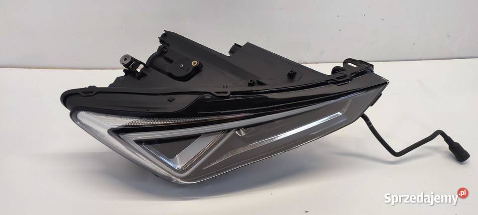 VW TIGUAN ALLSPACE SEAT TARRACO LAMPA PRAWA osobowe