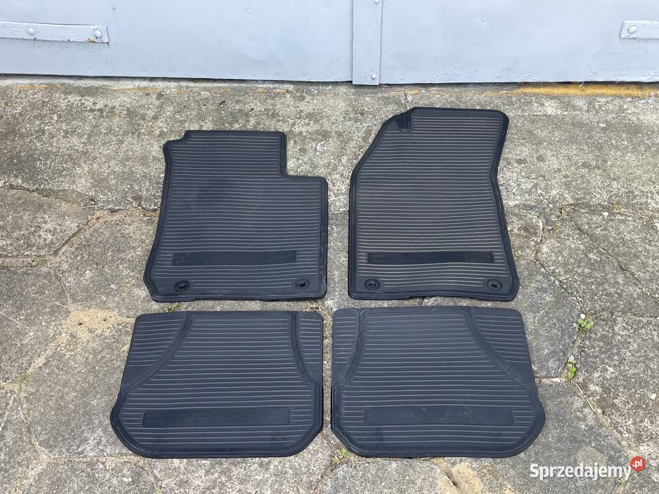Oryginalne dywaniki gumowe komplet OE Audi A3 S3 Tczew sprzedam