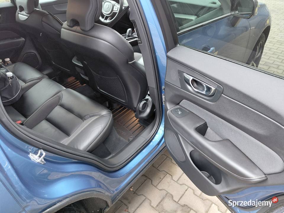 AWD Full led RDesigne Hak ASO Volvo świętokrzyskie Starachowice