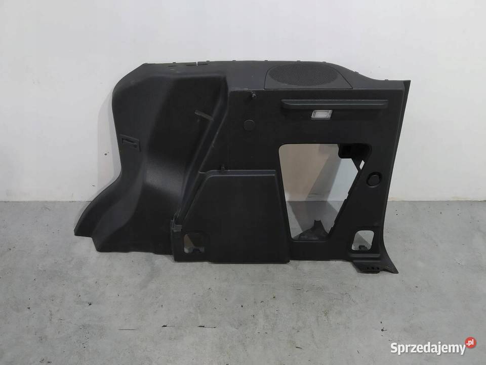 TAPICERKA BOCZEK PRAWY TYŁ BAGAŻNIKA Ford