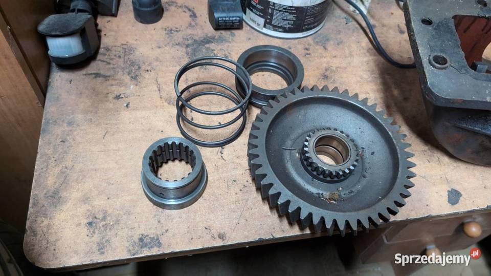 Przystawka napędu Renault Fendt 7700609279 lubelskie Zamość