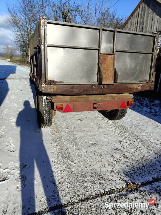 Przyczepa jedno osiową wywrotka nieuszkodzony
