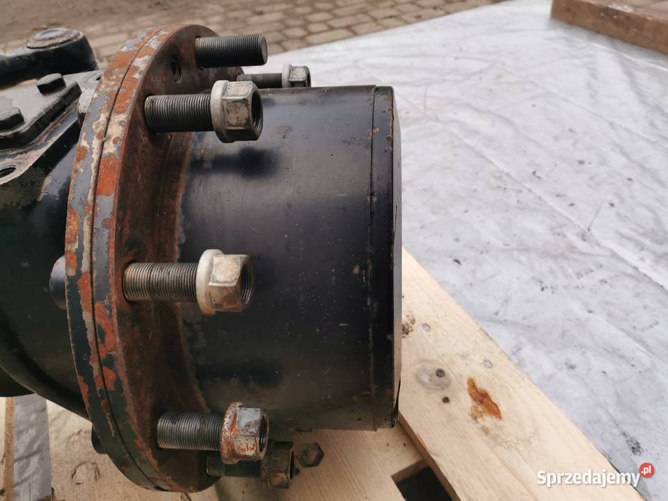 Massey Ferguson VT Zwolnica Zwrotnica lewa Dana