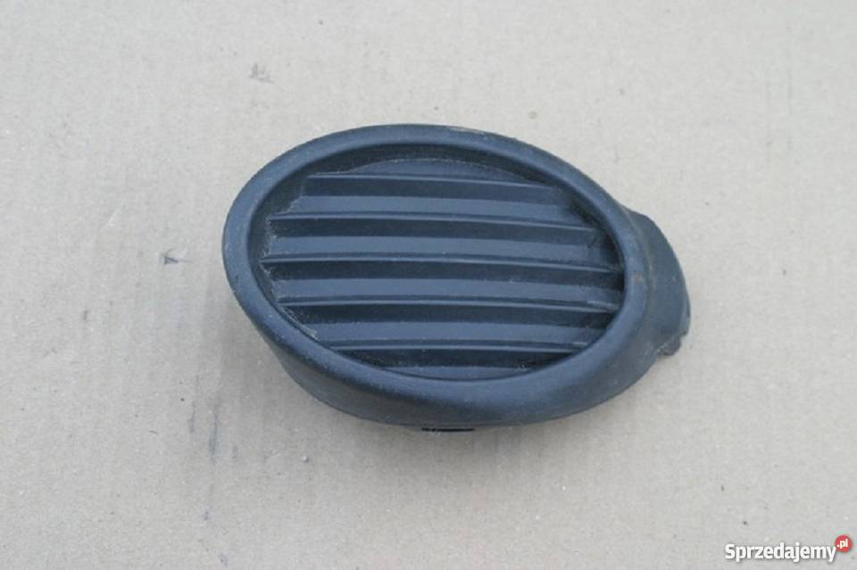 FORD FOKUS MK3 ZAŚLEPKA HALOGENU LEWA PRZÓD Karoseria Bieleń sprzedam