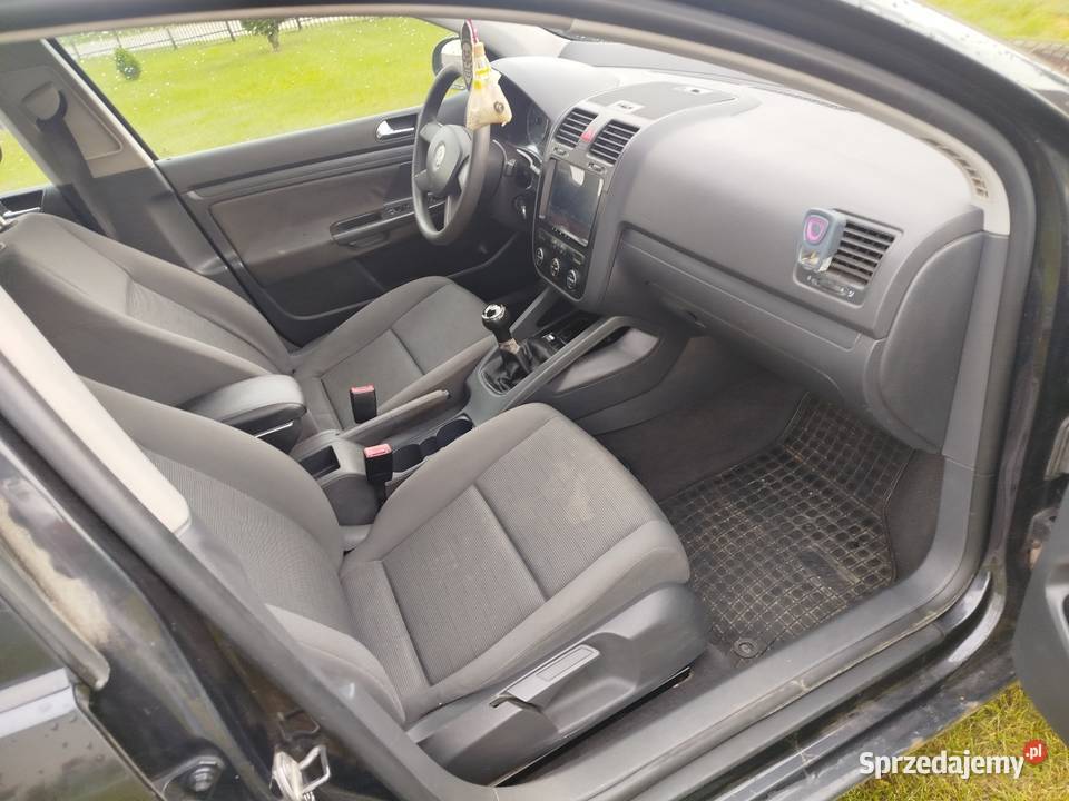 VW Golf V 5 drzwi