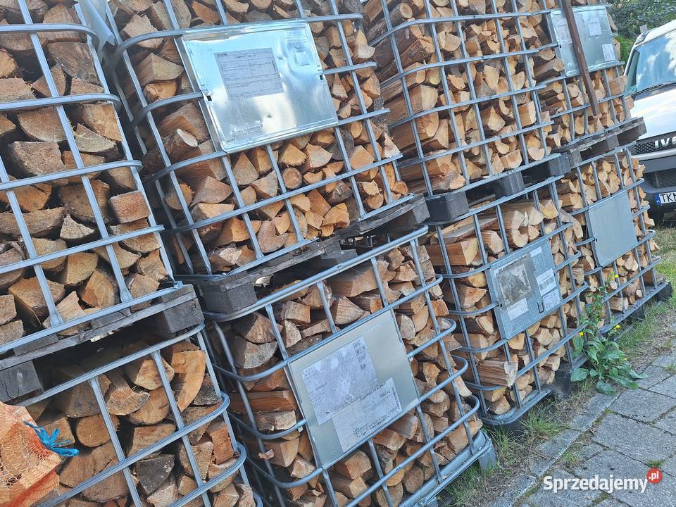 Suche drewno opałowe