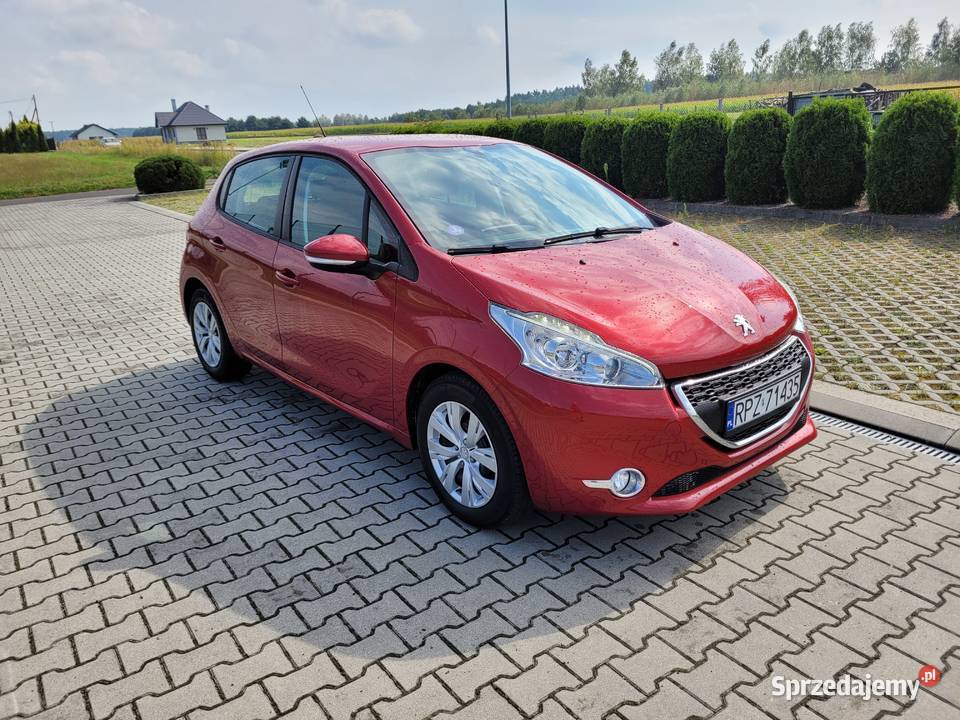 Peugeot 208 Klimatyzacja Tempomat Mały Przebieg Gniewczyna Łańcucka sprzedam