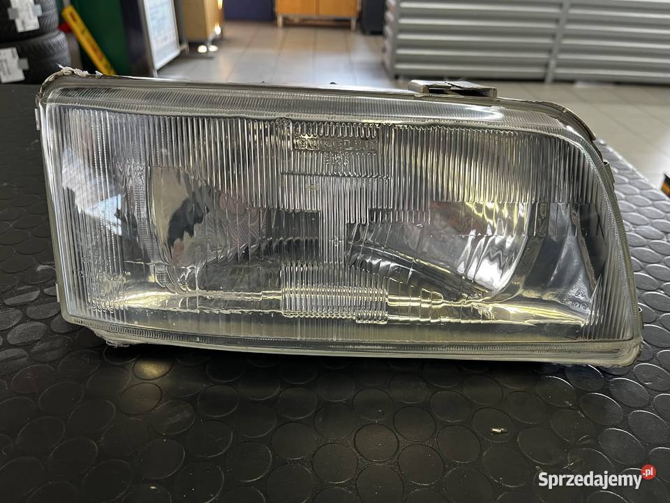 Reflektor przedni prawy PSA i Fiat 19942002 Zgorzelec
