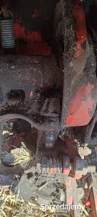 Prasa Deutz Fahr 560 Kostkujące