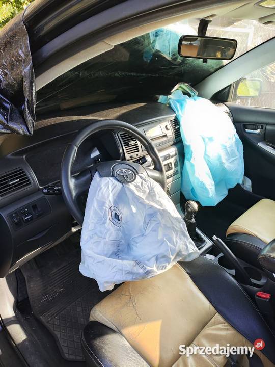 Sprzedam Toyota Corolla e12 20 D4D uszkodzona świętokrzyskie Ożarów sprzedam