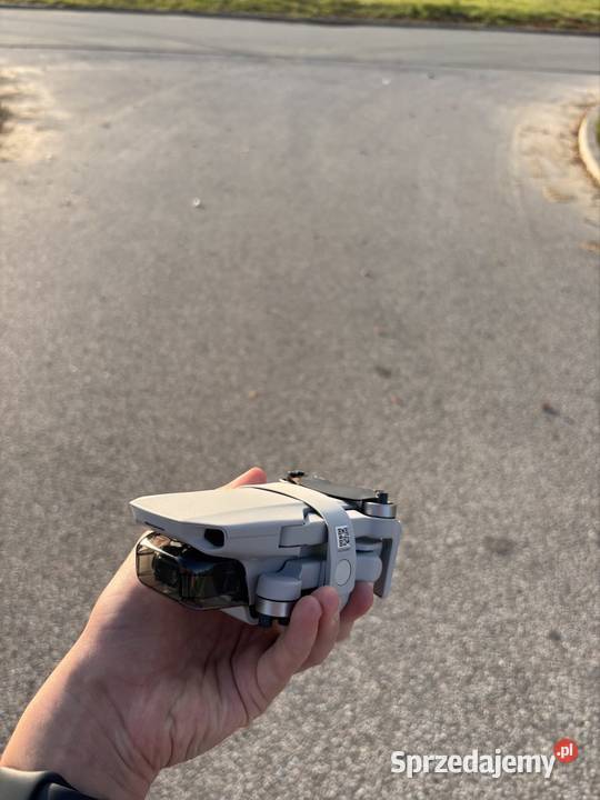 Dron DJI mini 2 fly more combo nowy Józefów