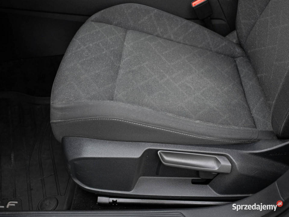 Volkswagen Golf CT442AE15 TSI Life Ambient kamera cofania pomorskie Pępowo