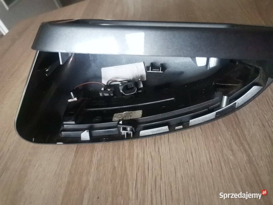 MERCEDES W117W156 W176 W212 PRAWA OBUDOWA osobowe Międzychód sprzedam