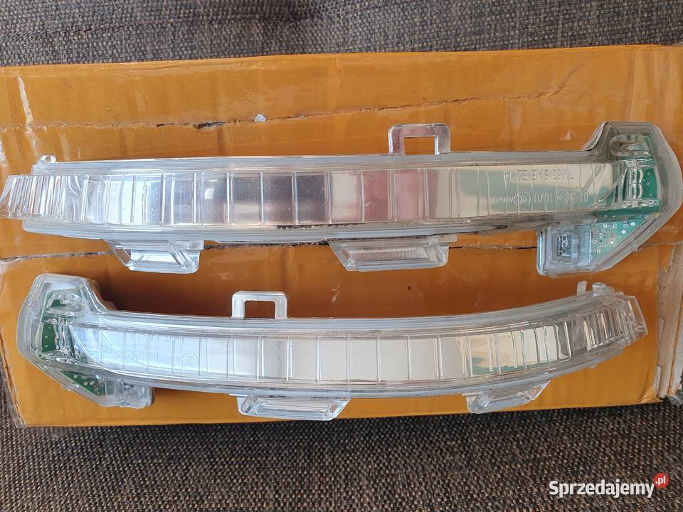 Kierunkowskazy lusterek VW OE Passat B8 Arteon Nowy Targ sprzedam
