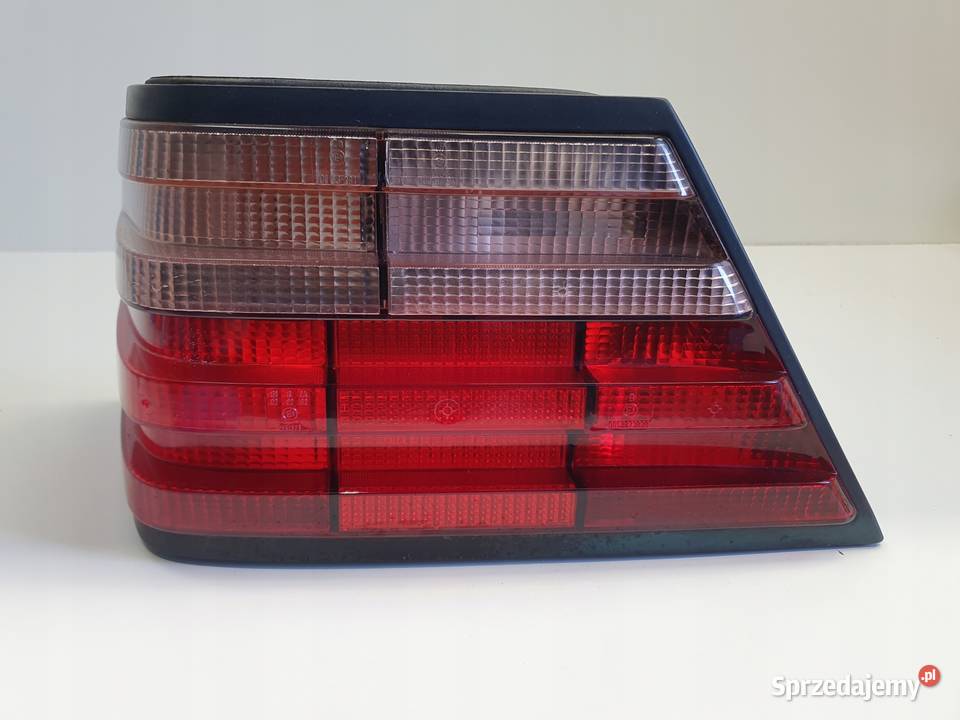 Mercedes W124 sedan 9397r TYLNA LAMPA LEWA lewy lubelskie Rudka