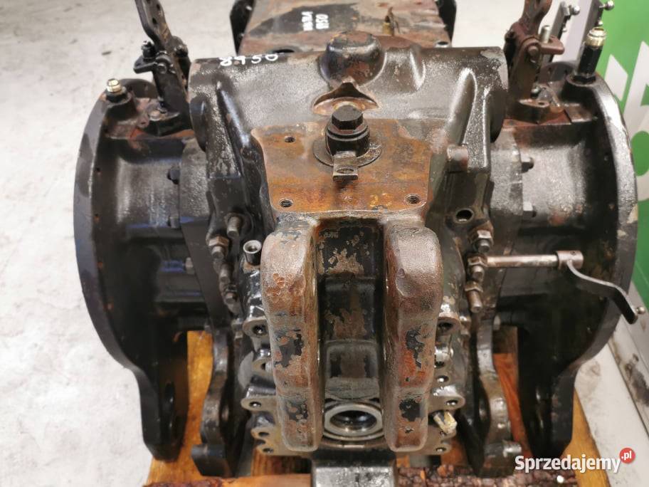 Valtra 8950 Obudowa WOM Wilkowo sprzedam