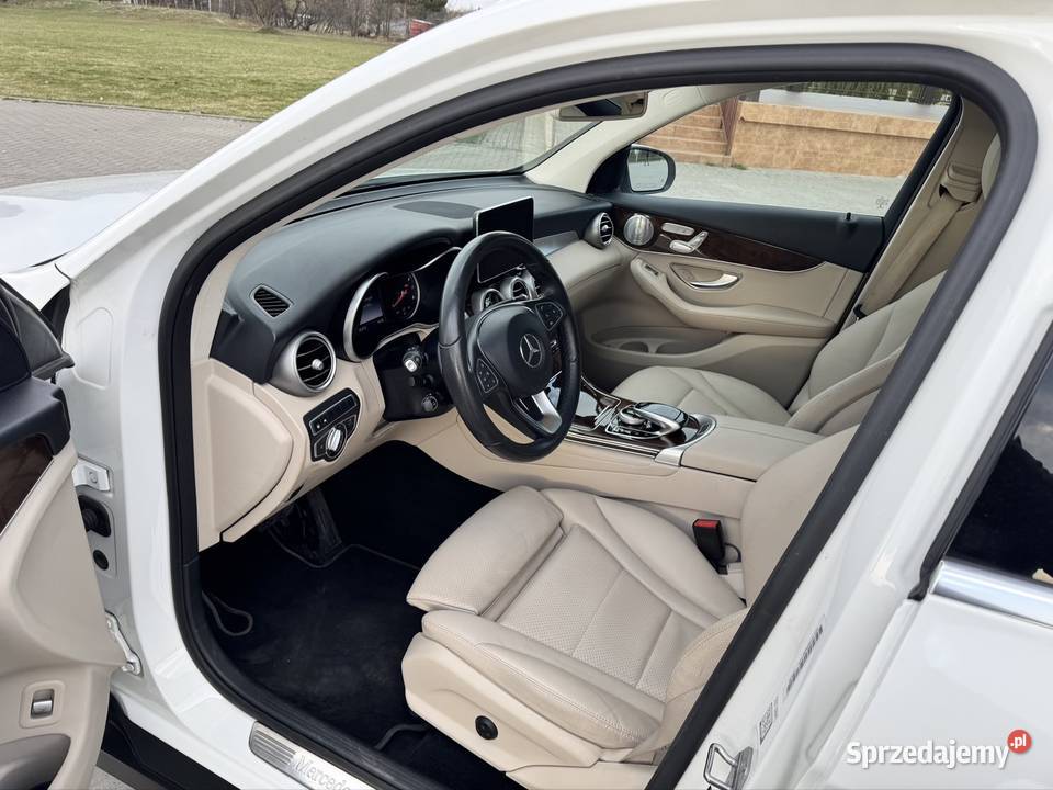 Mercedes GLC 300 2017 Mercedes-Benz Żelechów