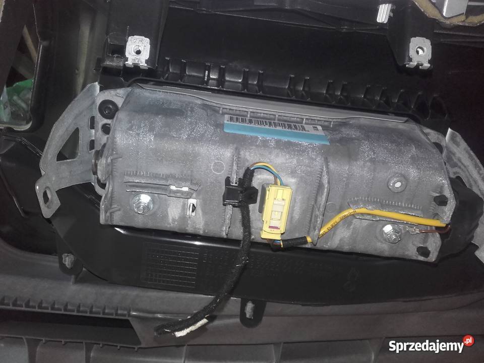 Skoda Octavia 2 deska rozdzielcza z poduszką osobowe Ksawerów sprzedam