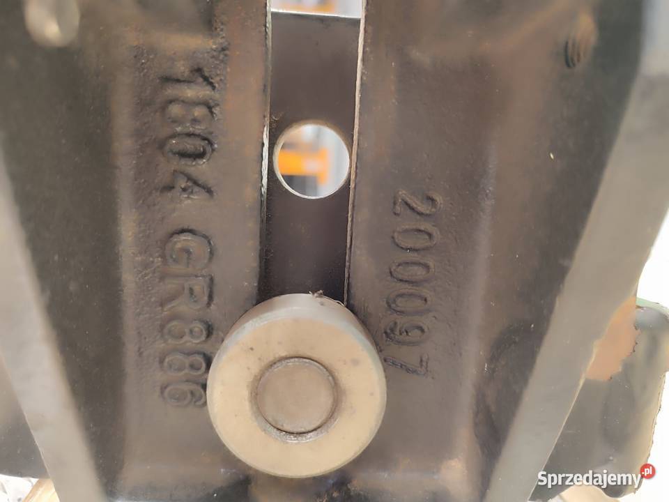 Mocowanie błotnika 4273475M93 Massey Ferguson wielkopolskie Wilkowo