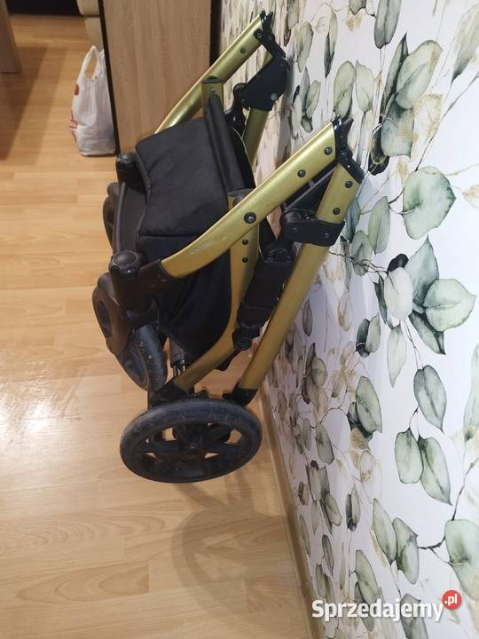 Wózek dziecięcy używany 6 miesięcy Oleśnica