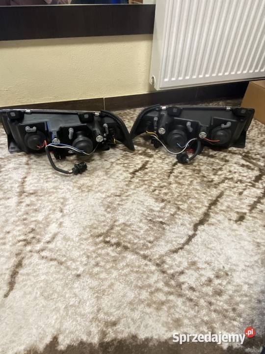 Nowe Lampy Przednie BMW E36 Angel Eyes osobowe dolnośląskie Lwówek Śląski