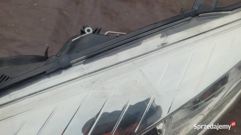 RENAULT MEGANE III REFLEKTOR LEWY LAMPA PRZÓD Ruda Śląska