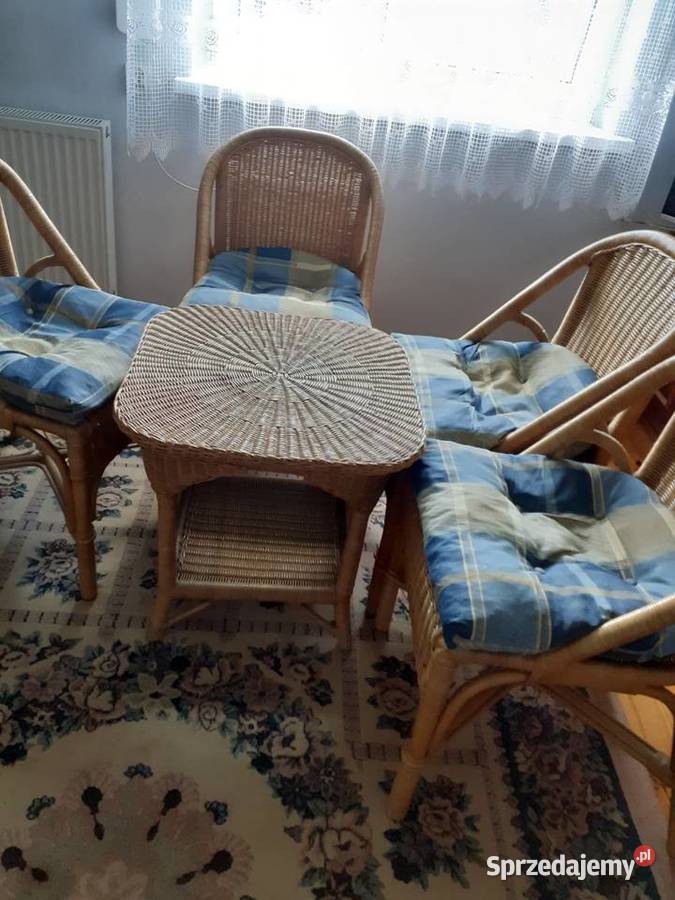4 krzesła wiklinowe i stół wielkopolskie Rogoźno
