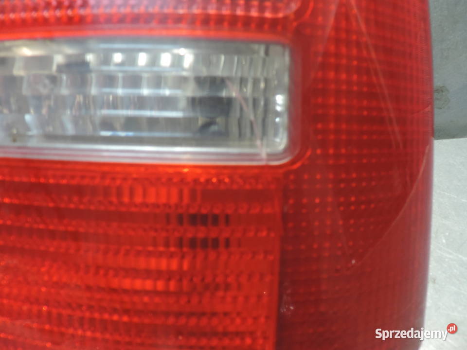 LAMPA TYŁ PRAWA AUDI A4 B5 KOMBI AVANT LIFT Nowy Sącz