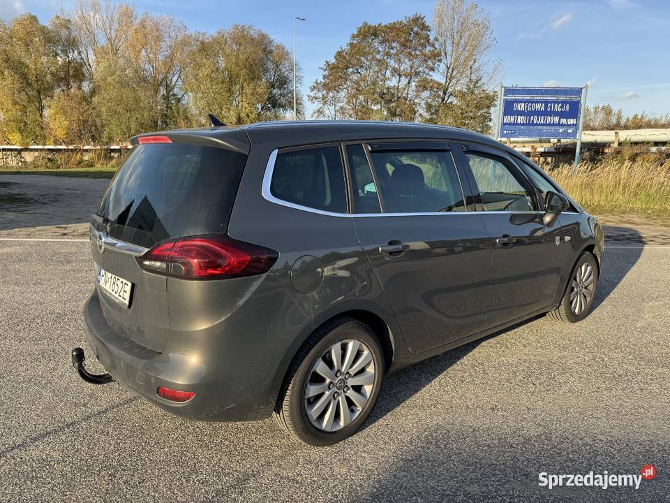 Opel Zafira 20 DIESEL Zarejestrowana Nawigacja czujnik deszczu Konin sprzedam